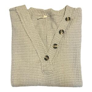 🧇 Wishlist Gray Waffle Knit Top with Button Detail